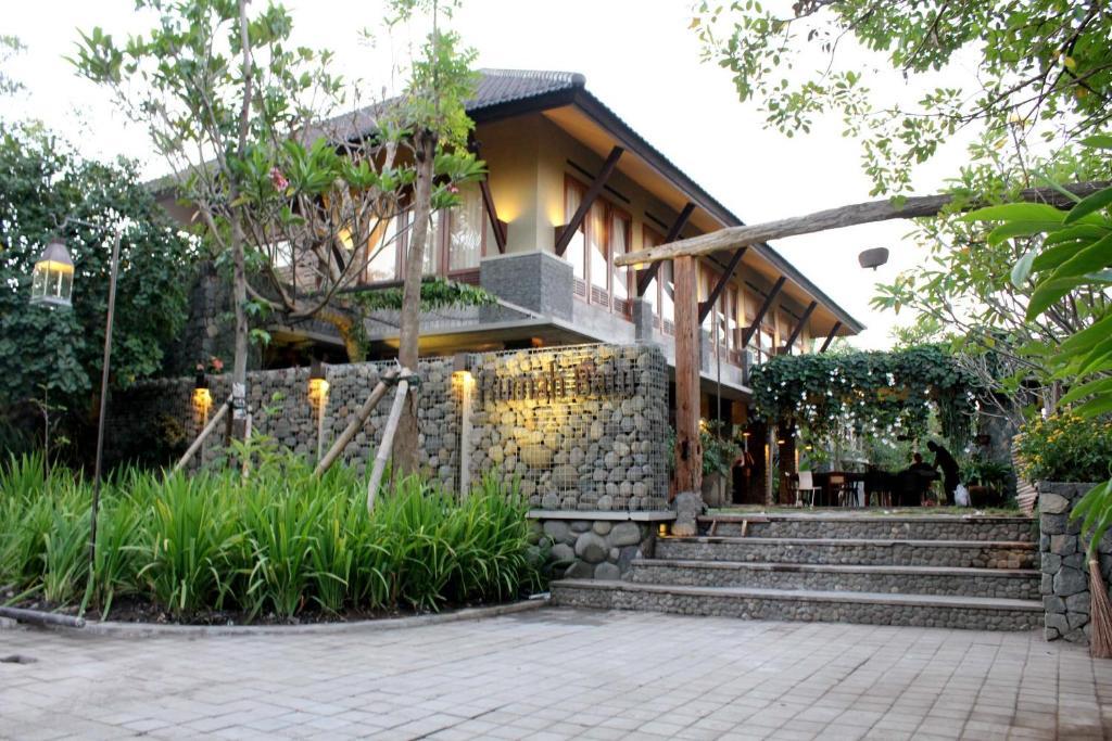 Rumah Batu Boutique Hotel Solo Exterior foto